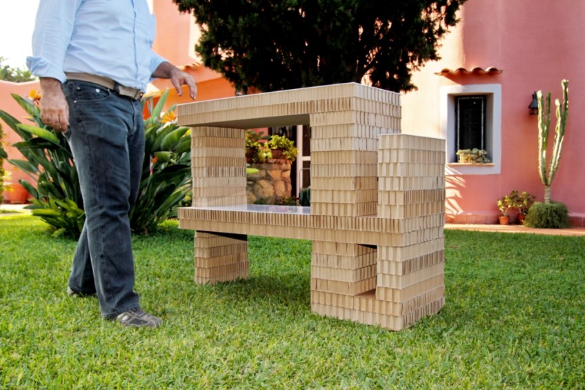 Modulo B, mobile in cartone alveolare