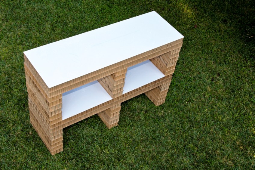 Modulo E, mobile in cartone alveolare